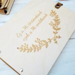 Emlékkönyv egyedi felirattal