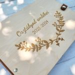 Emlékkönyv egyedi felirattal