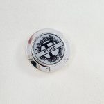 Táskaakasztó felirattal