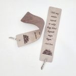 Könyvjelző egyedi gravírozással